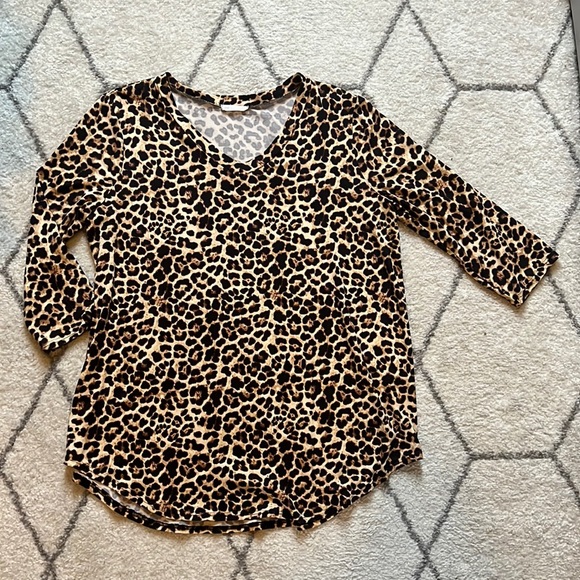 Tops - Leopard 3/4 Sleeve Shirt